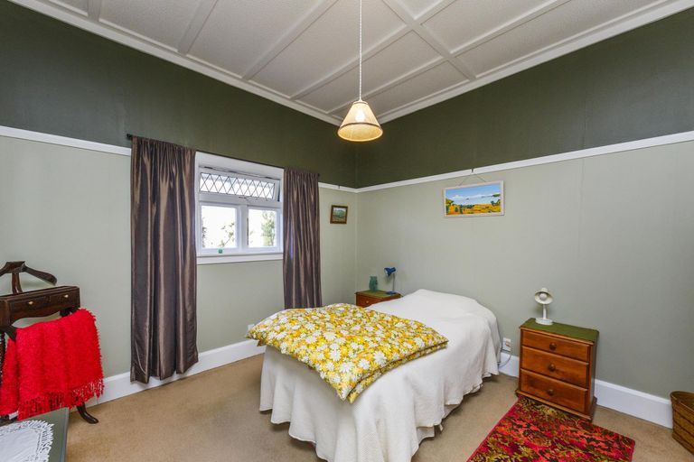 Photo of property in 127 Gillespies Line, Cloverlea, Palmerston North, 4412