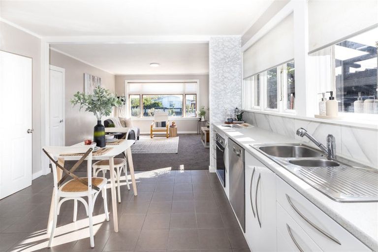 Photo of property in 70 Stephenson Street, Blenheim, 7201