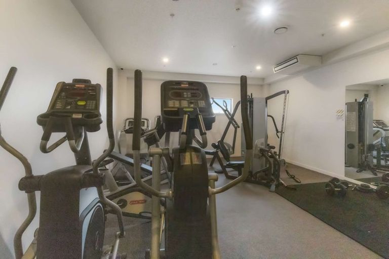 Photo of property in Royal Court Apartments, 1193unit Hinemoa Street, Rotorua, 3010