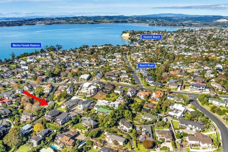 Photo of property in 110 Mellons Bay Road, Mellons Bay, Auckland, 2014