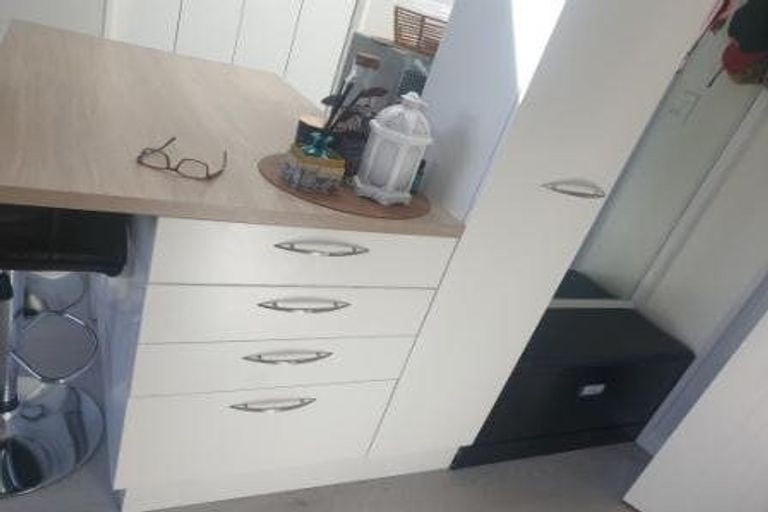 Photo of property in 76 Ferndown Avenue, Papatoetoe, Auckland, 2025