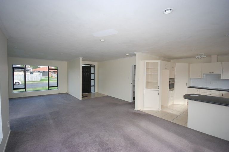 Photo of property in 3 Maadi Place, Papakura, 2110