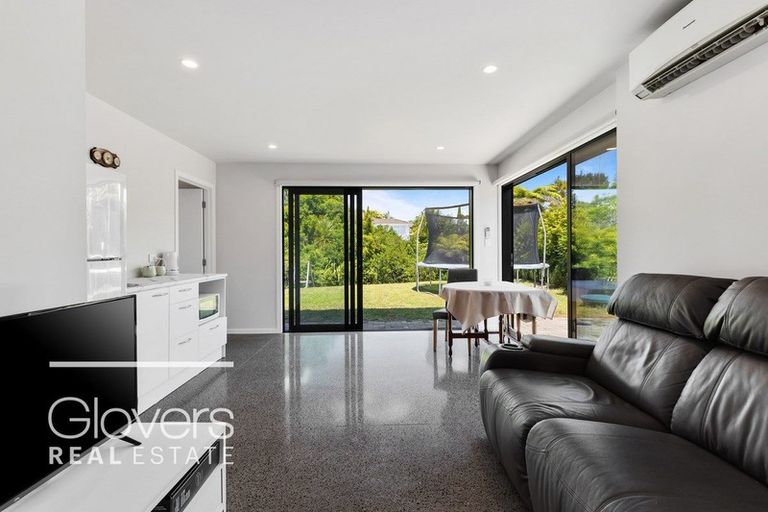 Photo of property in 7 Margan Avenue, New Lynn, Auckland, 0600