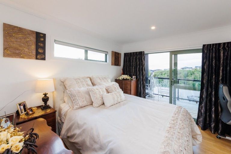 Photo of property in 121 Cashmere Drive, Fitzherbert, Palmerston North, 4410