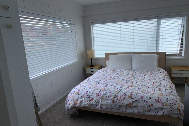 Photo of property in 4/87 Ocean View Road, Hillcrest, Auckland, 0627