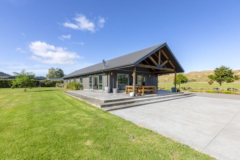 Photo of property in 742g River Road, Otane, 4277