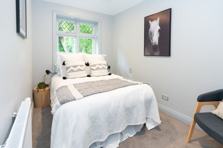 Photo of property in Hamilton Flats, 9a Hawker Street, Mount Victoria, Wellington, 6011