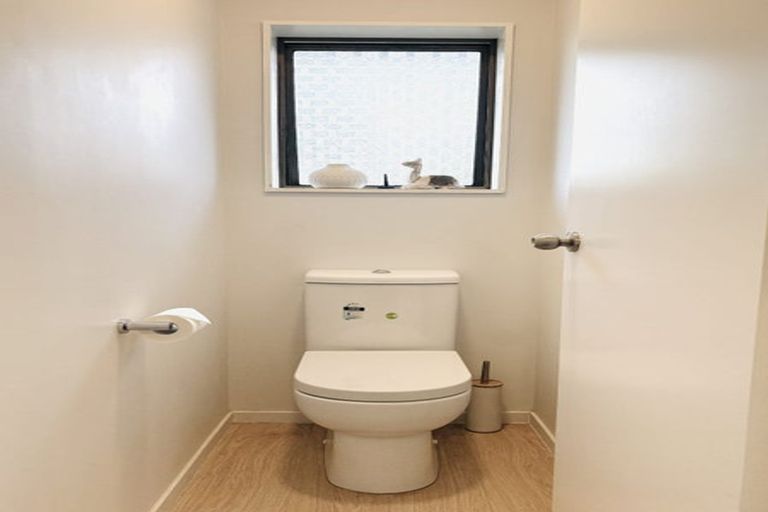 Photo of property in 23b Thorburn Avenue, Red Beach, 0932