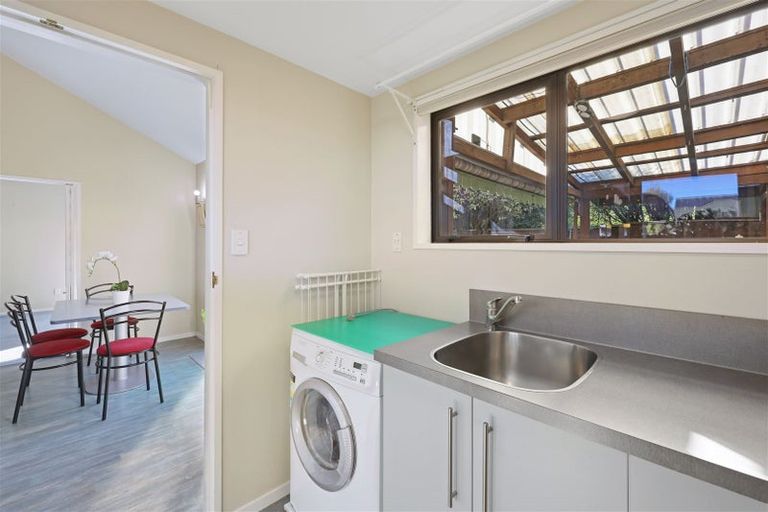 Photo of property in 65 Waimairi Road, Upper Riccarton, Christchurch, 8041