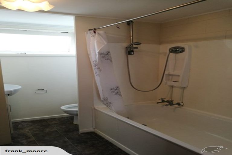 Photo of property in 33u5 Frankmoore Avenue, Johnsonville, Wellington, 6037