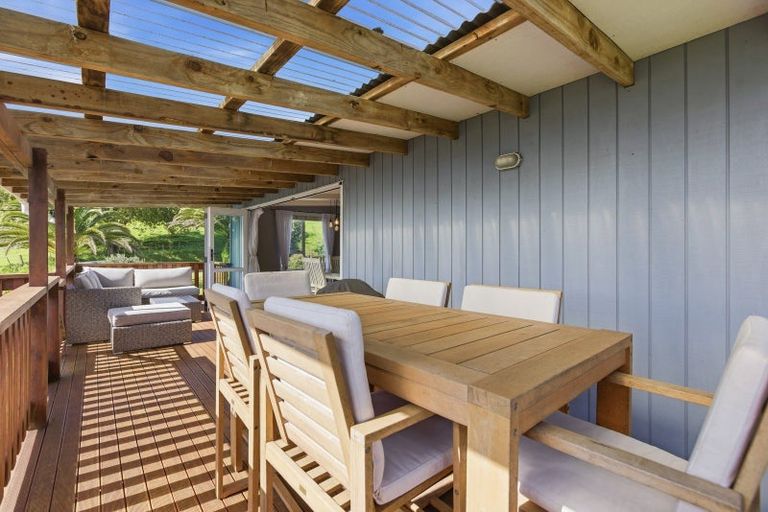 Photo of property in 49 Ngakoti Street, Urenui, 4375