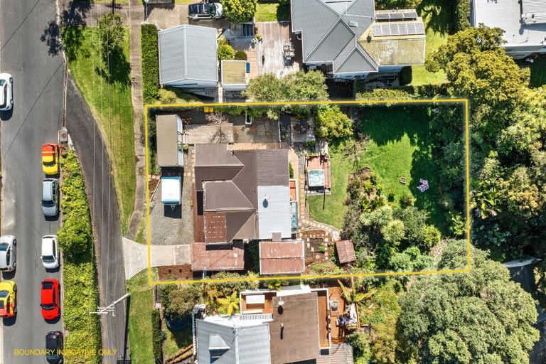 Photo of property in 5 Bank Street, Hillcrest, Auckland, 0627