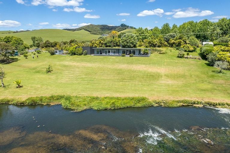 Photo of property in 610b Puketona Road, Haruru, 0204