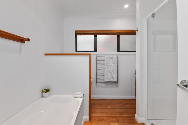 Photo of property in 5 Millar Road, Lake Okareka, Rotorua, 3076