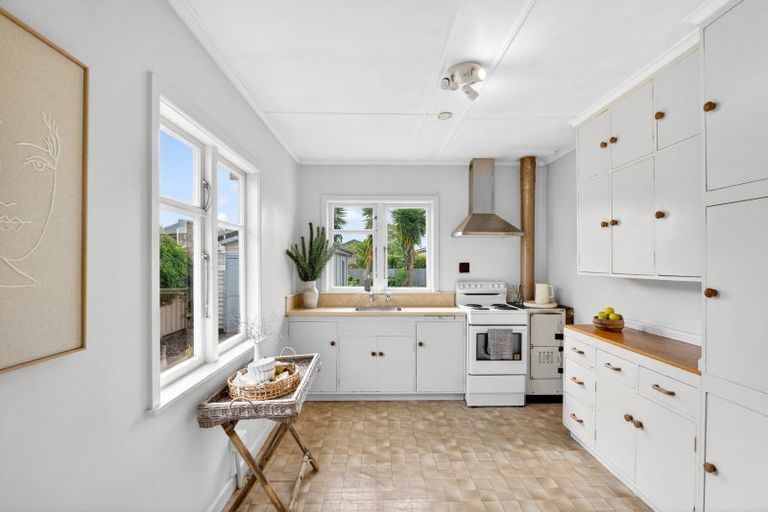 Photo of property in 36 Osier Road, Greenmeadows, Napier, 4112