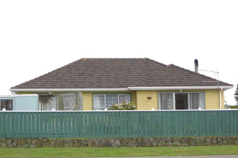 Photo of property in 2/128 Seaview Road, Westown, New Plymouth, 4310