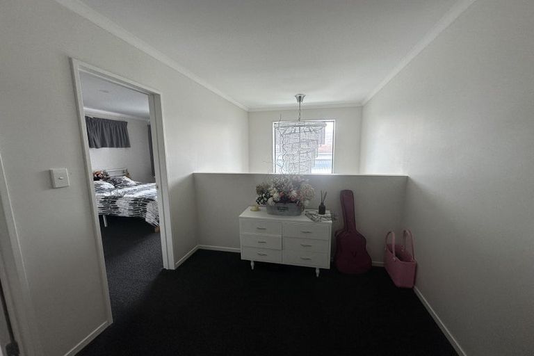 Photo of property in 8 Kato Way, Pukekohe, 2120