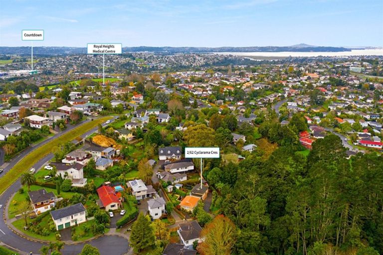 Photo of property in 62 Cyclarama Crescent, Massey, Auckland, 0614