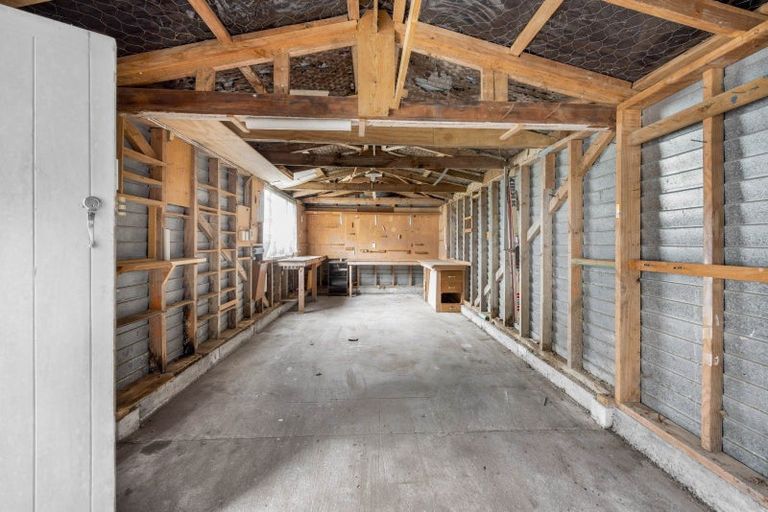 Photo of property in 11 Denmark Terrace, Midhirst, Stratford, 4394