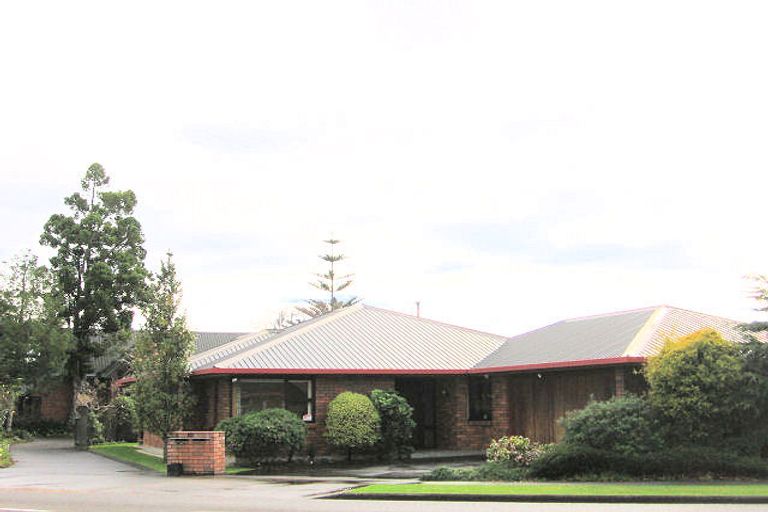 Photo of property in 41a Ihaka Street, Hokowhitu, Palmerston North, 4410