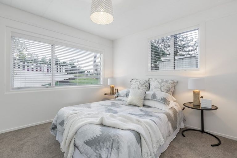 Photo of property in 4/24 Dawnhaven Drive, Te Atatu Peninsula, Auckland, 0610