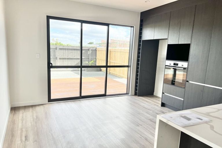 Photo of property in 15 Pilot Drive, Hobsonville, Auckland, 0616