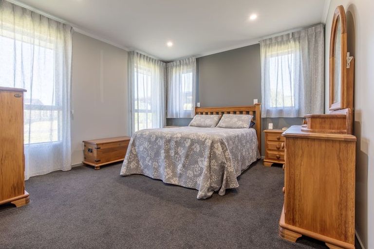 Photo of property in 8 Komahimahi Way, Motuoapa, 3382