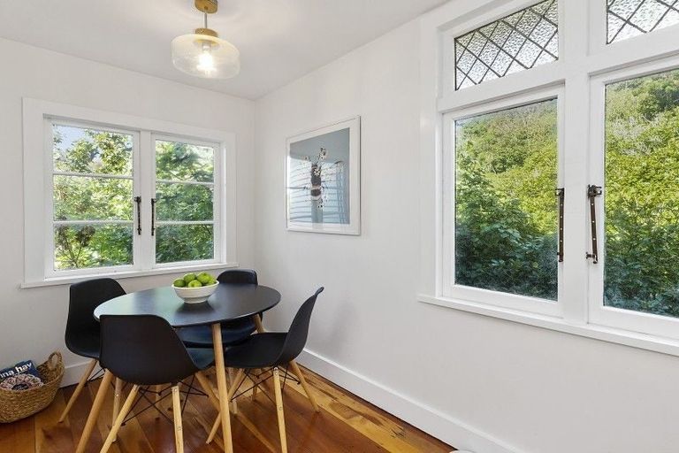 Photo of property in 107 Mortimer Terrace, Brooklyn, Wellington, 6021