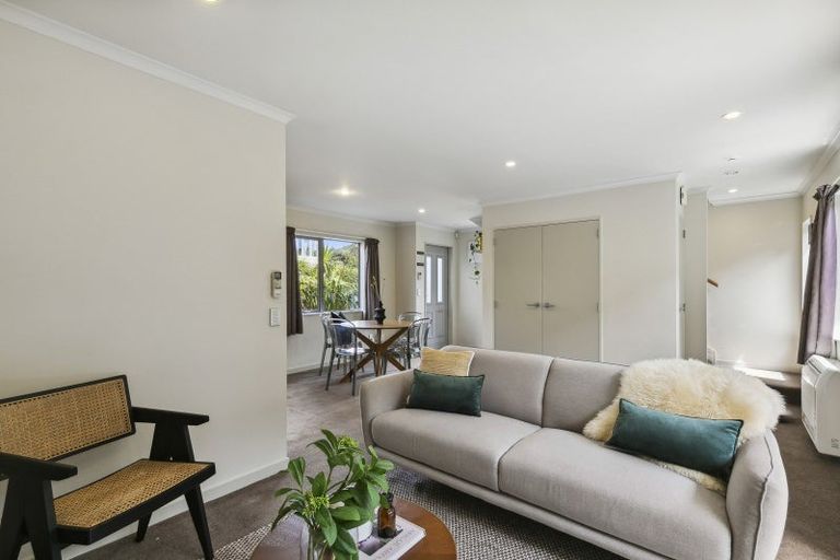 Photo of property in 3c Woodhouse Avenue, Karori, Wellington, 6012