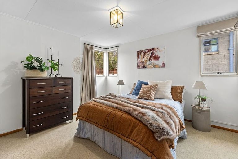 Photo of property in 70 Beech Street, Wanaka, 9305