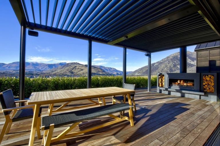 Photo of property in Kawarau Heights, 15 Kawarau Heights Boulevard, Lake Hayes, Queenstown, 9304