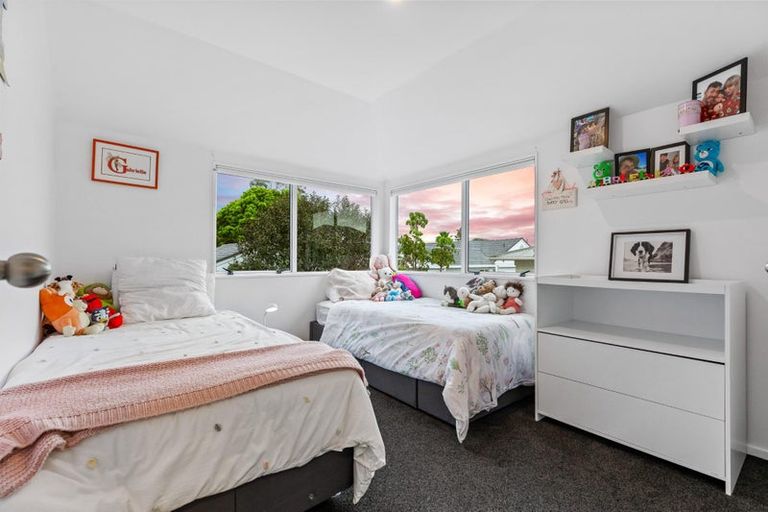 Photo of property in 2/41 Colwill Road, Massey, Auckland, 0614