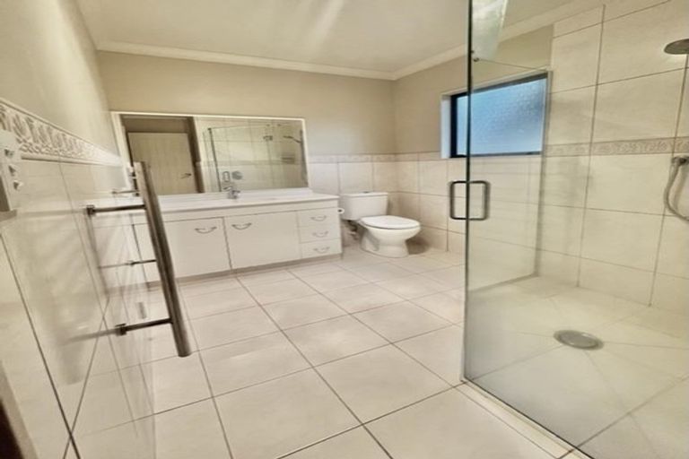 Photo of property in 17 Kopu Drive, Pyes Pa, Tauranga, 3112