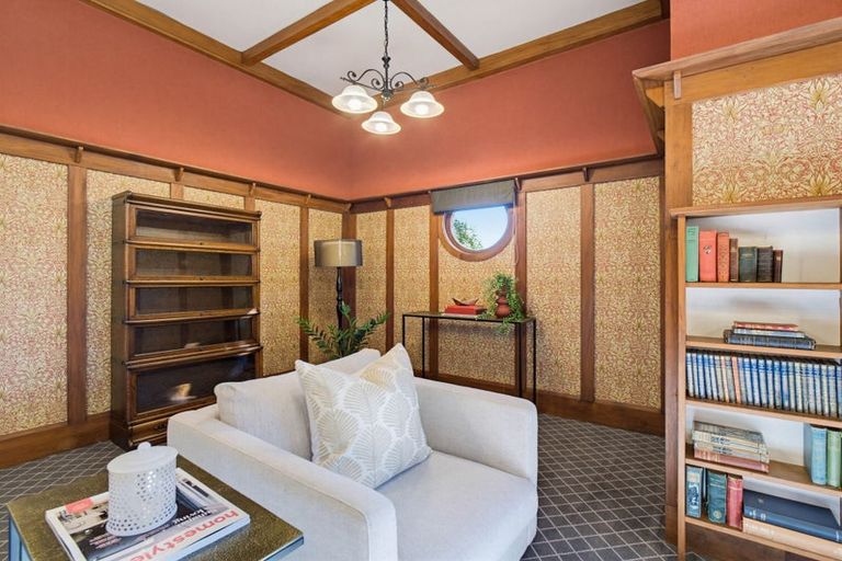Photo of property in 3 Alan Street, Palmerston North, 4414