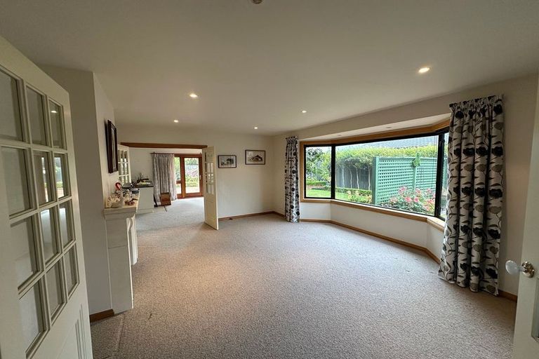 Photo of property in 16 Sherwood Street, Woburn, Lower Hutt, 5010