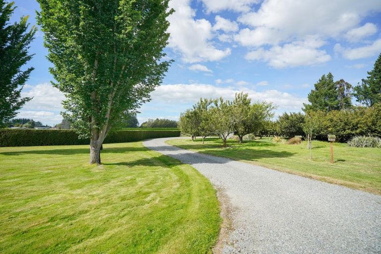 Photo of property in 38b Winton Lorneville Highway, Winton, 9781