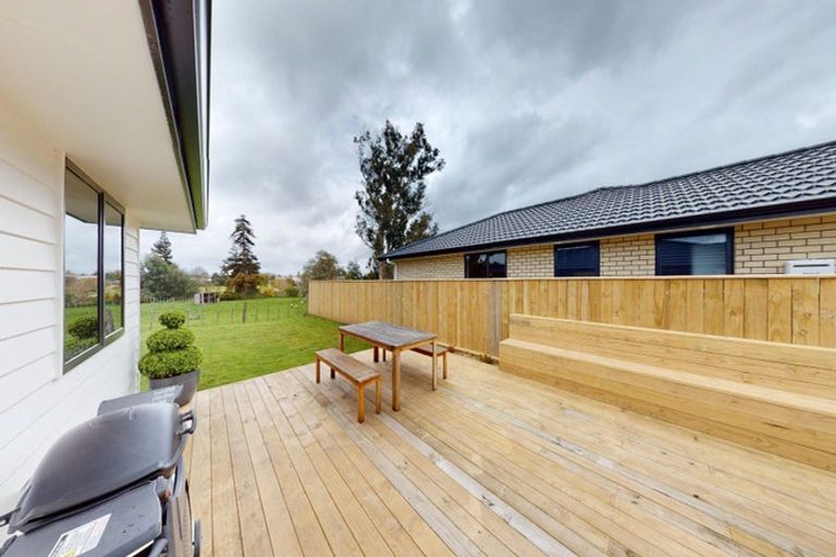 Photo of property in 18 Oldfield Lane, Marton, 4710