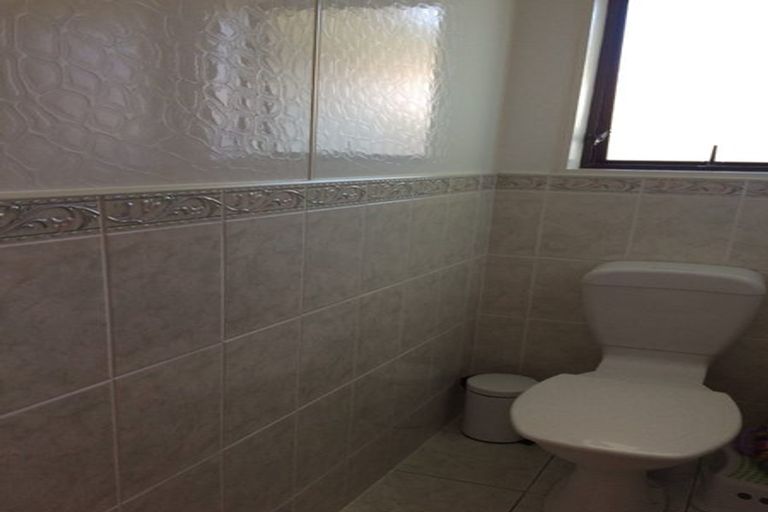 Photo of property in 1/69 West Street, Pukekohe, 2120