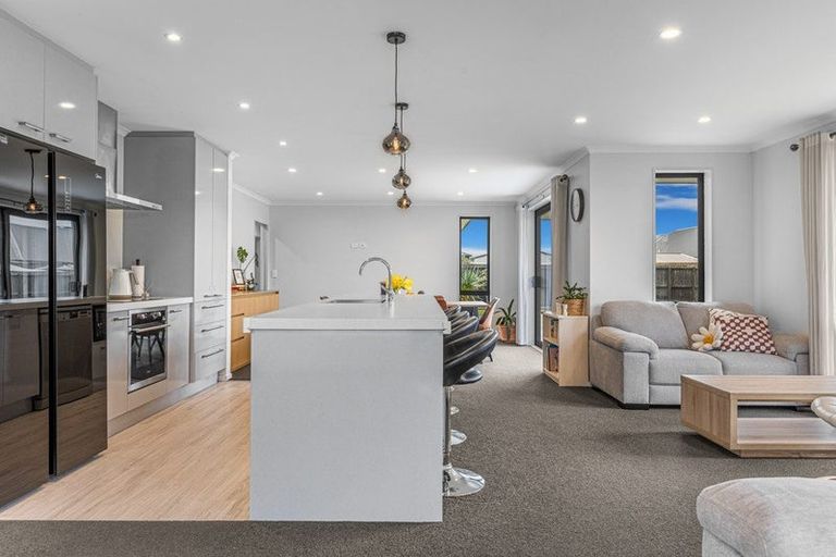 Photo of property in 6 Haymakers Crescent, Rolleston, 7614