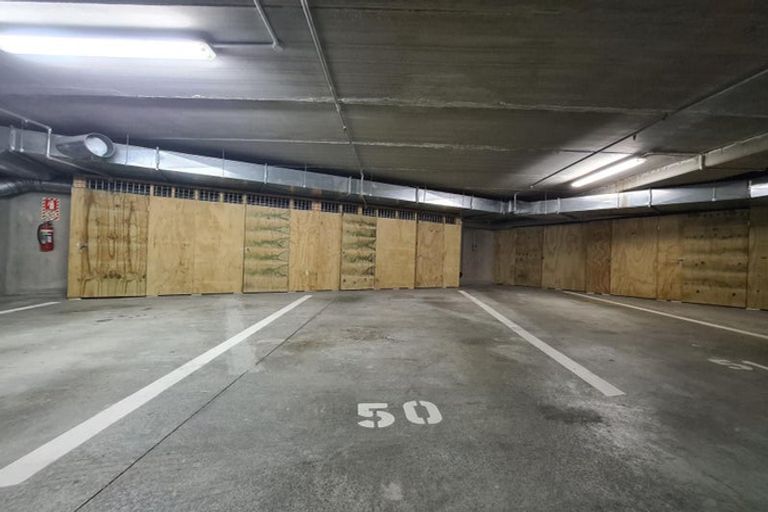 Photo of property in Bella Vista, 1f/84 Gunner Drive, Te Atatu Peninsula, Auckland, 0610