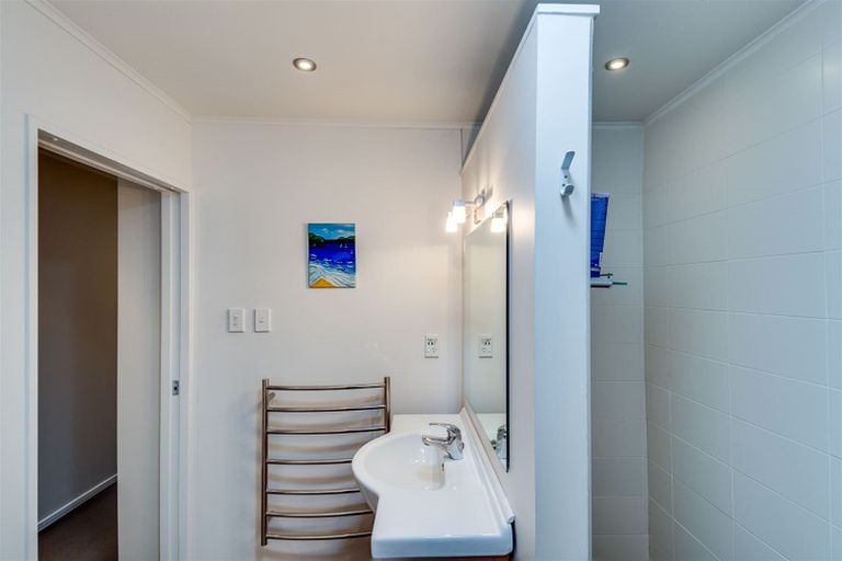 Photo of property in 215 Guppy Road, Taradale, Napier, 4112