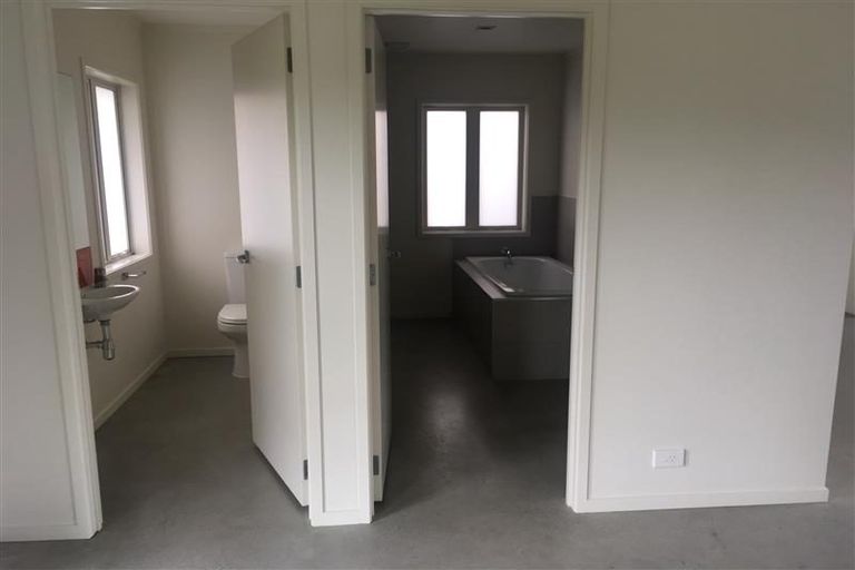 Photo of property in 14 Burberry Road, Karaka, Drury, 2578