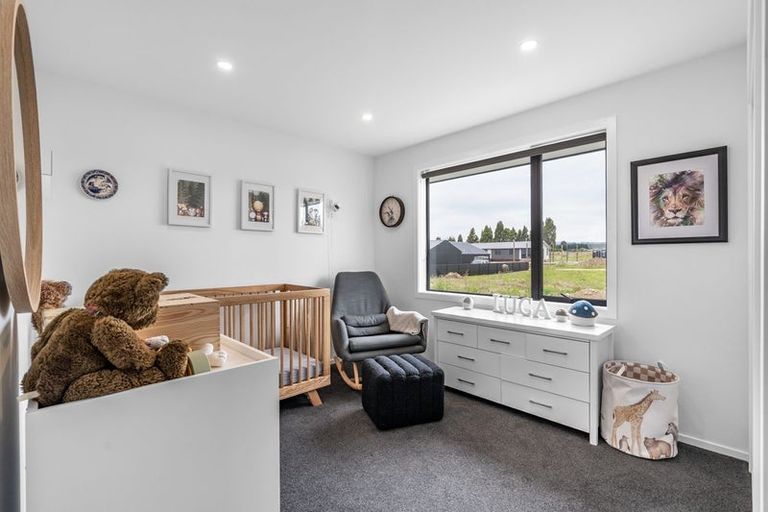 Photo of property in 14 Ralph Moir Drive, Te Anau, 9679