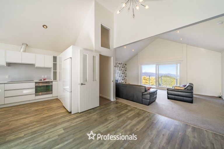 Photo of property in 13 Wilson Grove, Normandale, Lower Hutt, 5010