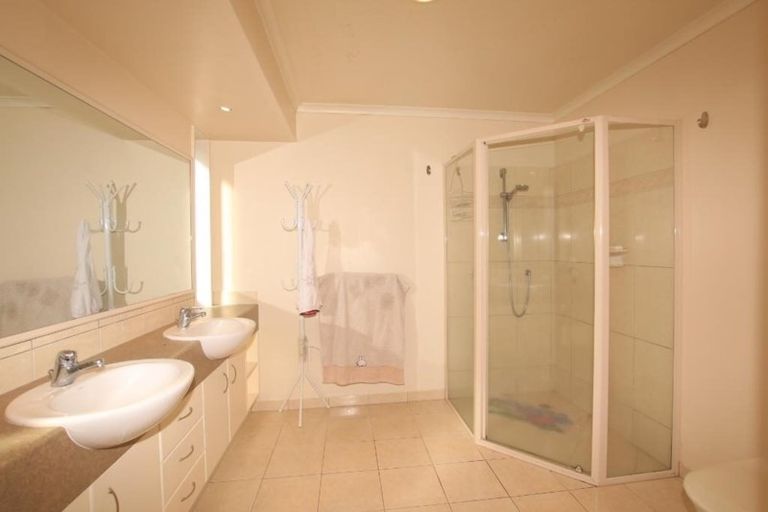 Photo of property in 174 Kyle Road, Greenhithe, Auckland, 0632