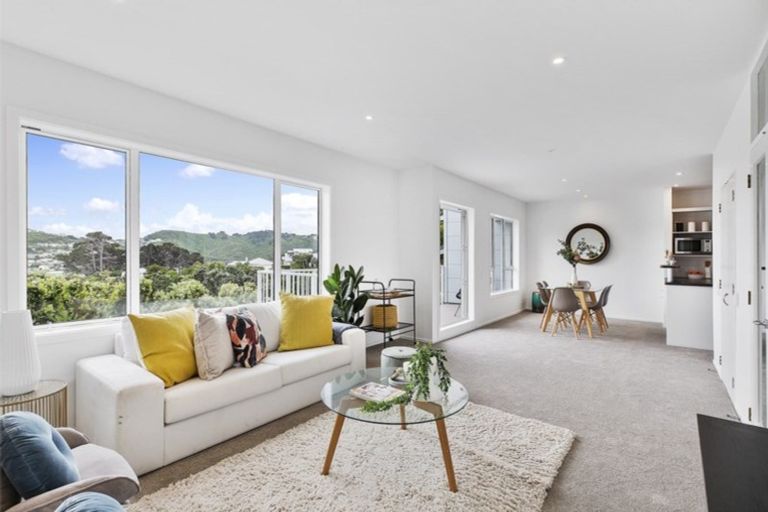Photo of property in 8b Awa Road, Miramar, Wellington, 6022