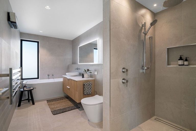 Photo of property in 70a Wai-iti Terrace, Bryndwr, Christchurch, 8052