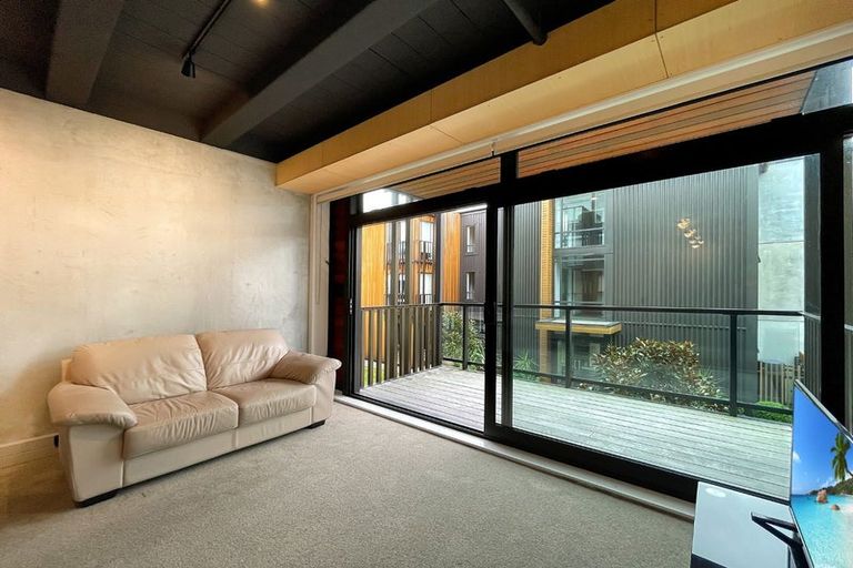 Photo of property in Vedado Apartments, 305/41u Hopper Street, Mount Cook, Wellington, 6011