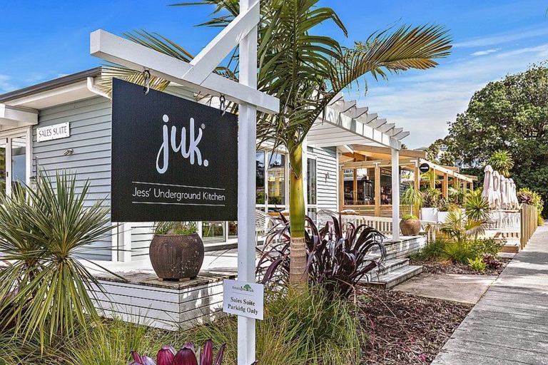 Photo of property in 1 Kensington Drive, Orewa, 0931