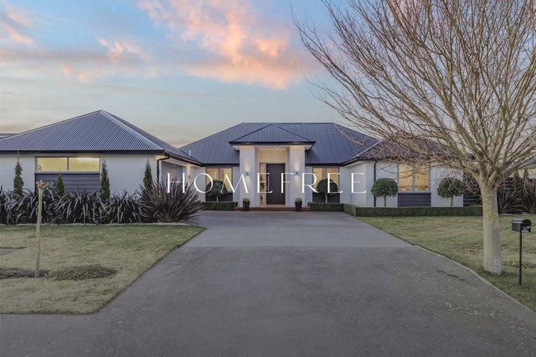Photo of property in 26 Elizabeth Allen Drive, West Melton, 7618